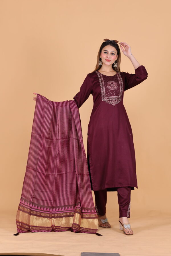 Embroidered Rayon Set - Image 8